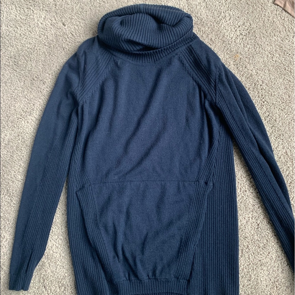 lulu turtleneck light sweater